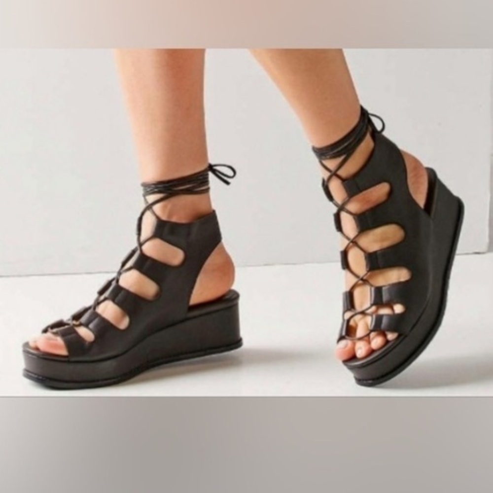 Jeffrey Campbell Black Platform Sandals